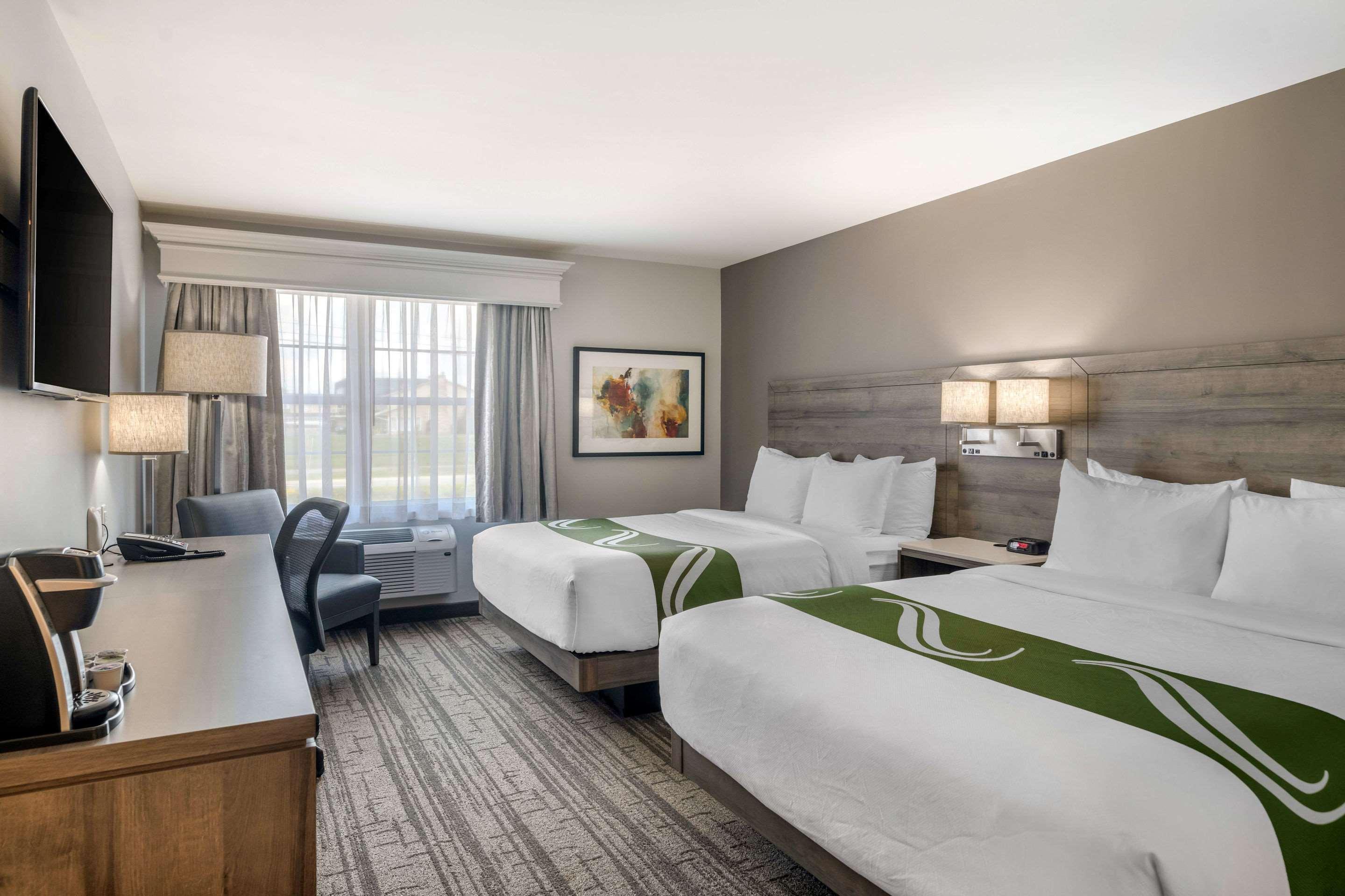 Quality Inn & Suites Amsterdam Fredericton Eksteriør billede