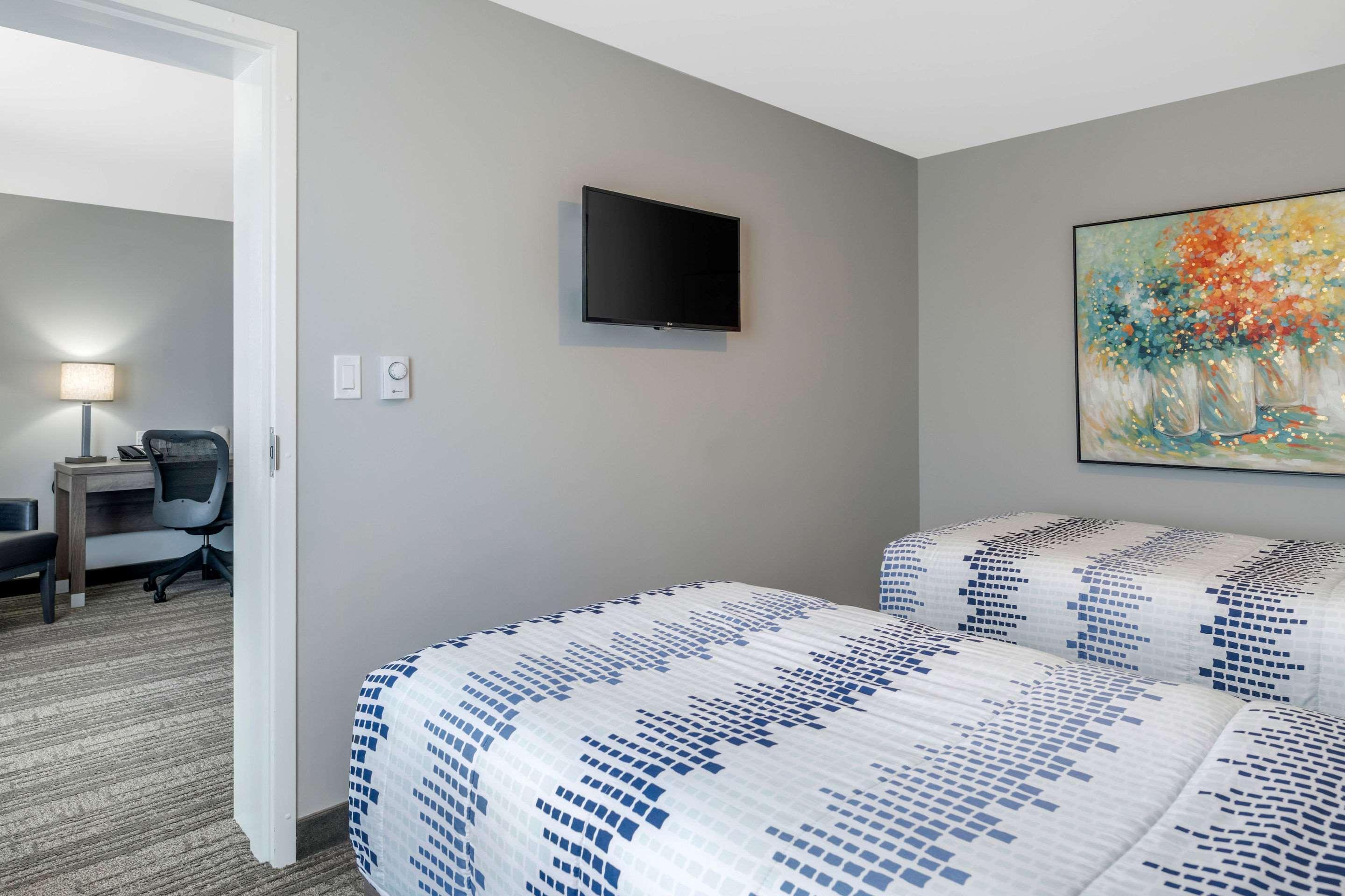 Quality Inn & Suites Amsterdam Fredericton Eksteriør billede