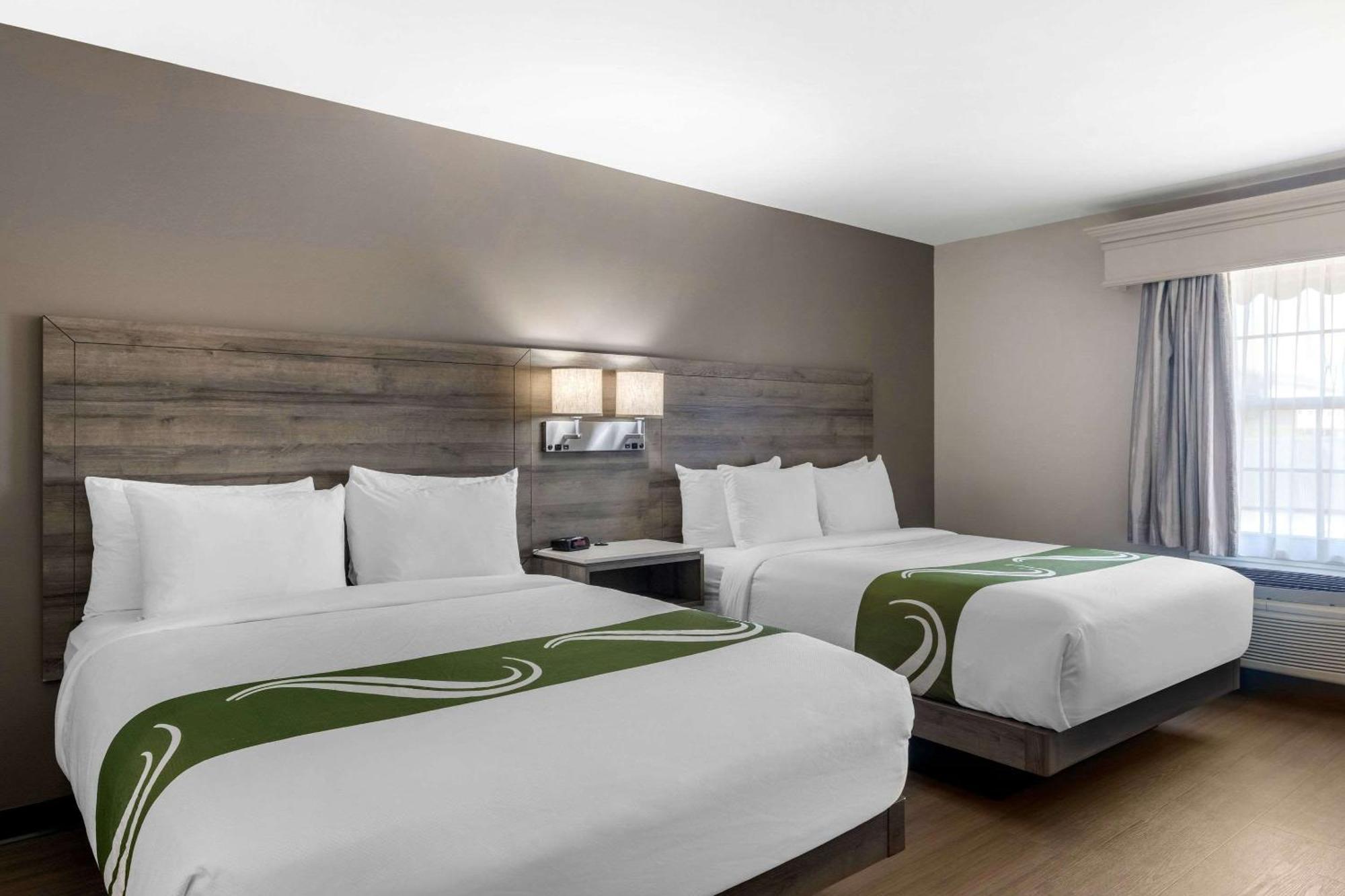 Quality Inn & Suites Amsterdam Fredericton Eksteriør billede