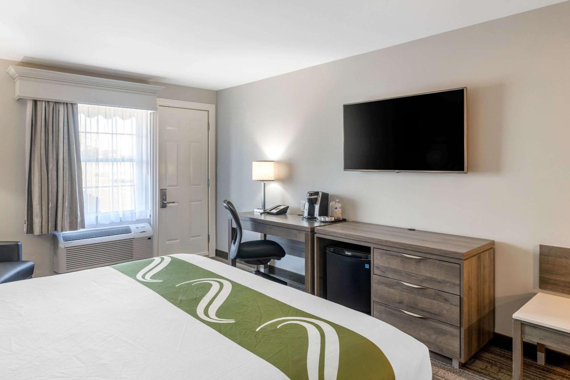 Quality Inn & Suites Amsterdam Fredericton Eksteriør billede